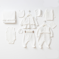 Beyaz Fırfırlı Kız Hastane Çıkışı- 10 Parça- 0.3 Ay