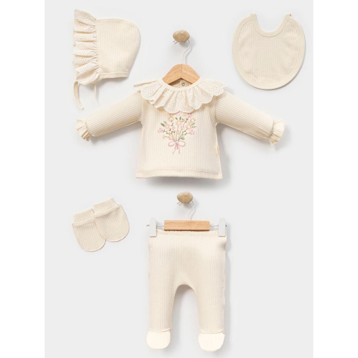 Kız Bebek Seti- 0.3 Ay- 5 Parça