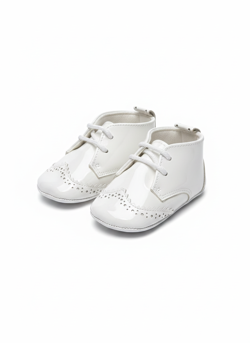 Beyaz Rugan Ayakkabı