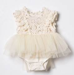 Küpürlü Romper