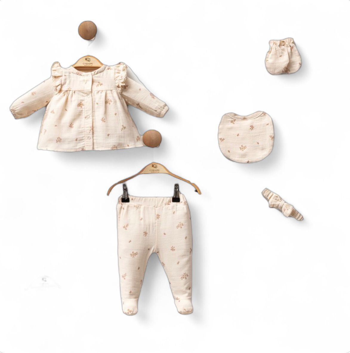 Çiçek Detaylı Müslin Kumaş Hastane Çıkışı- 5 Parça