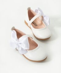 Beyaz Fiyonklu Ayakkabı